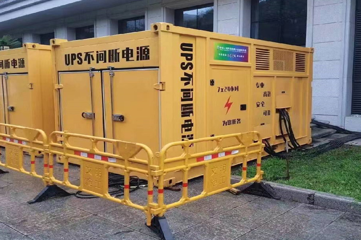 凤阳发电机租赁施工现场